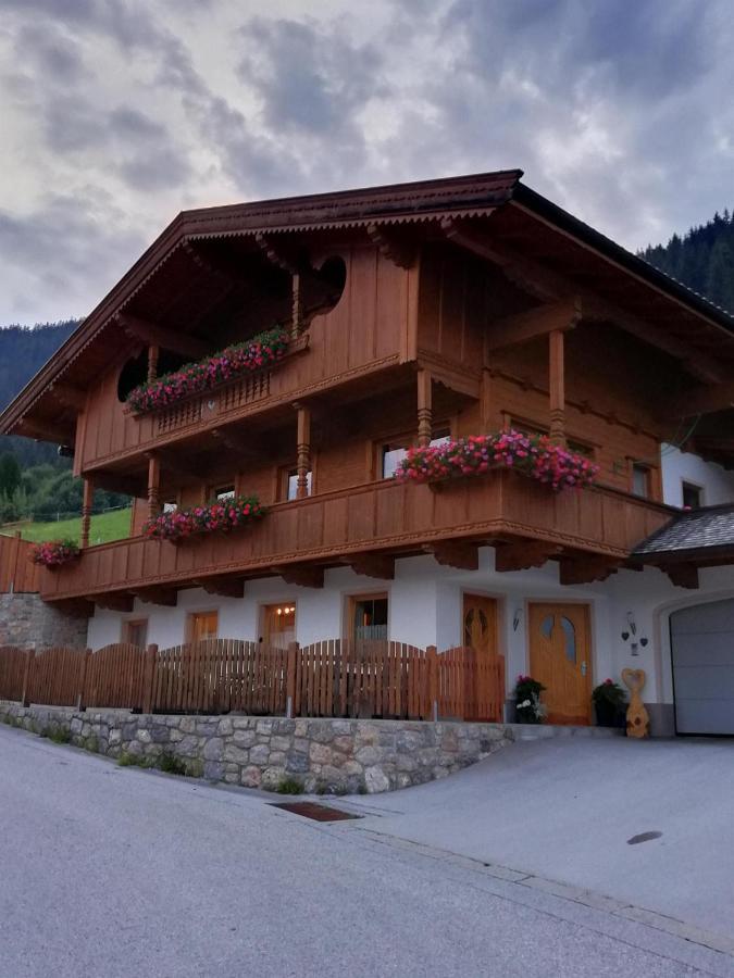 Haus Valentina Apartman Alpbach Kültér fotó